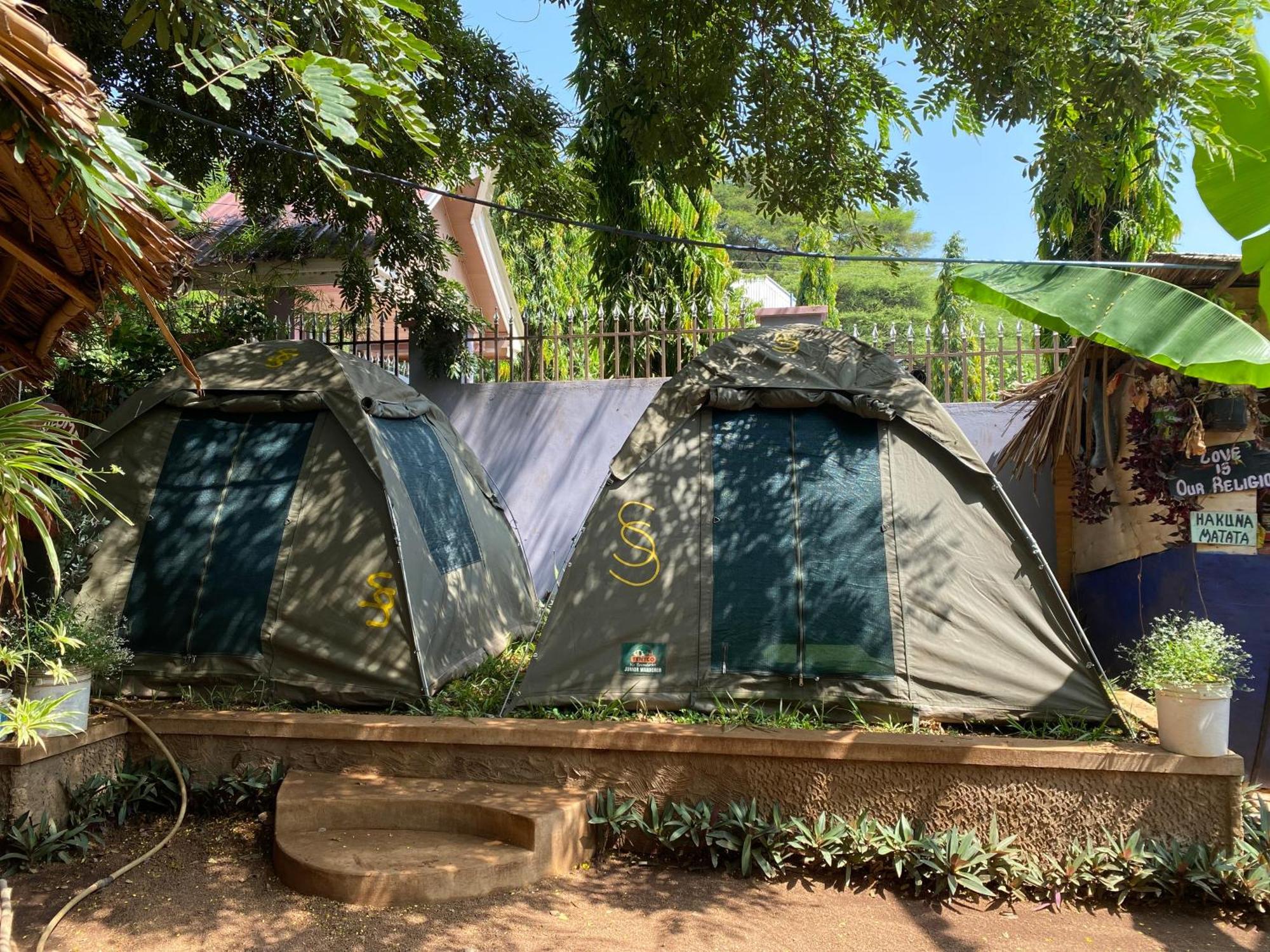 Ava Garden Backpackers Apartment Mto wa Mbu Exterior photo